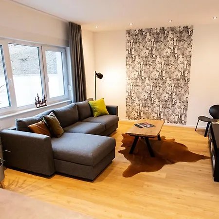Q-Stall Apartments, Apartment Q2 شقة بريلون