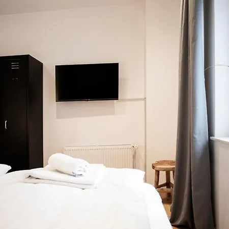 شقة Q-Stall Apartments, Apartment Q2 *
